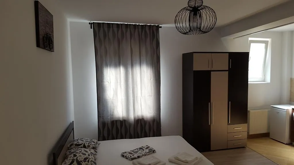 Garsoniere Dinu Appartement Boekarest