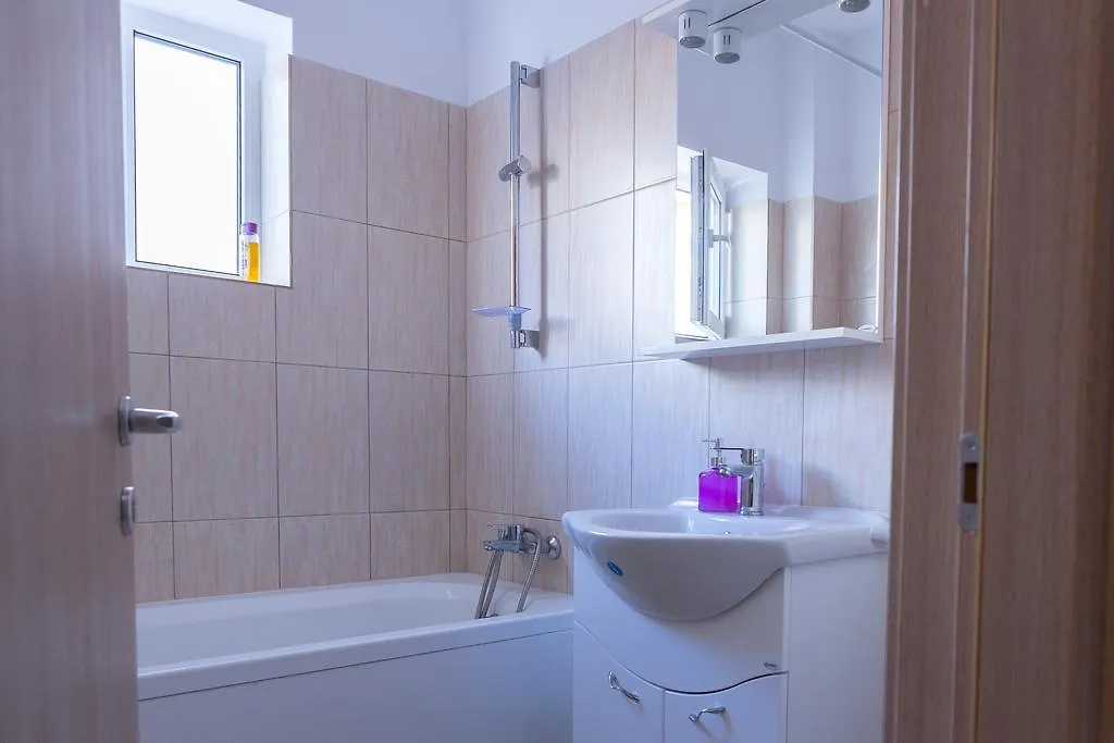 Garsoniere Dinu Appartement Boekarest